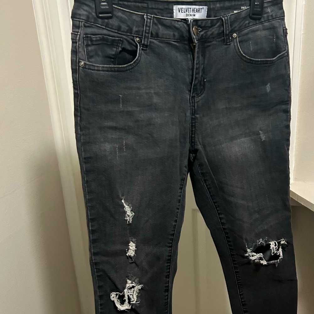 Velvet Heart Black Denim Crop jeans